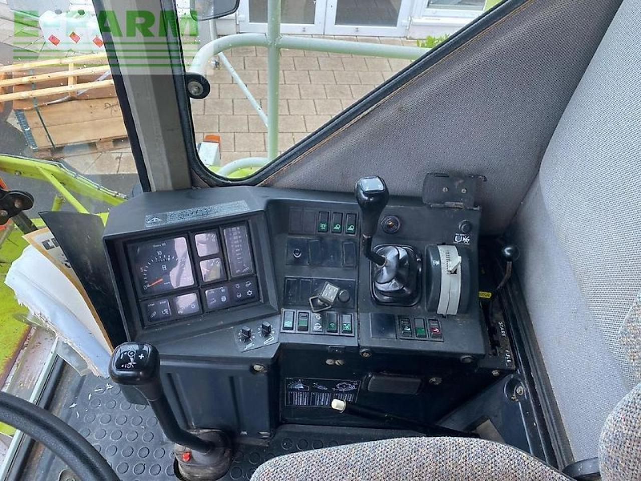 Зерноуборочный комбайн CLAAS dominator 88: фото 11 Зерноуборочный комбайн CLAAS dominator 88: фото 11