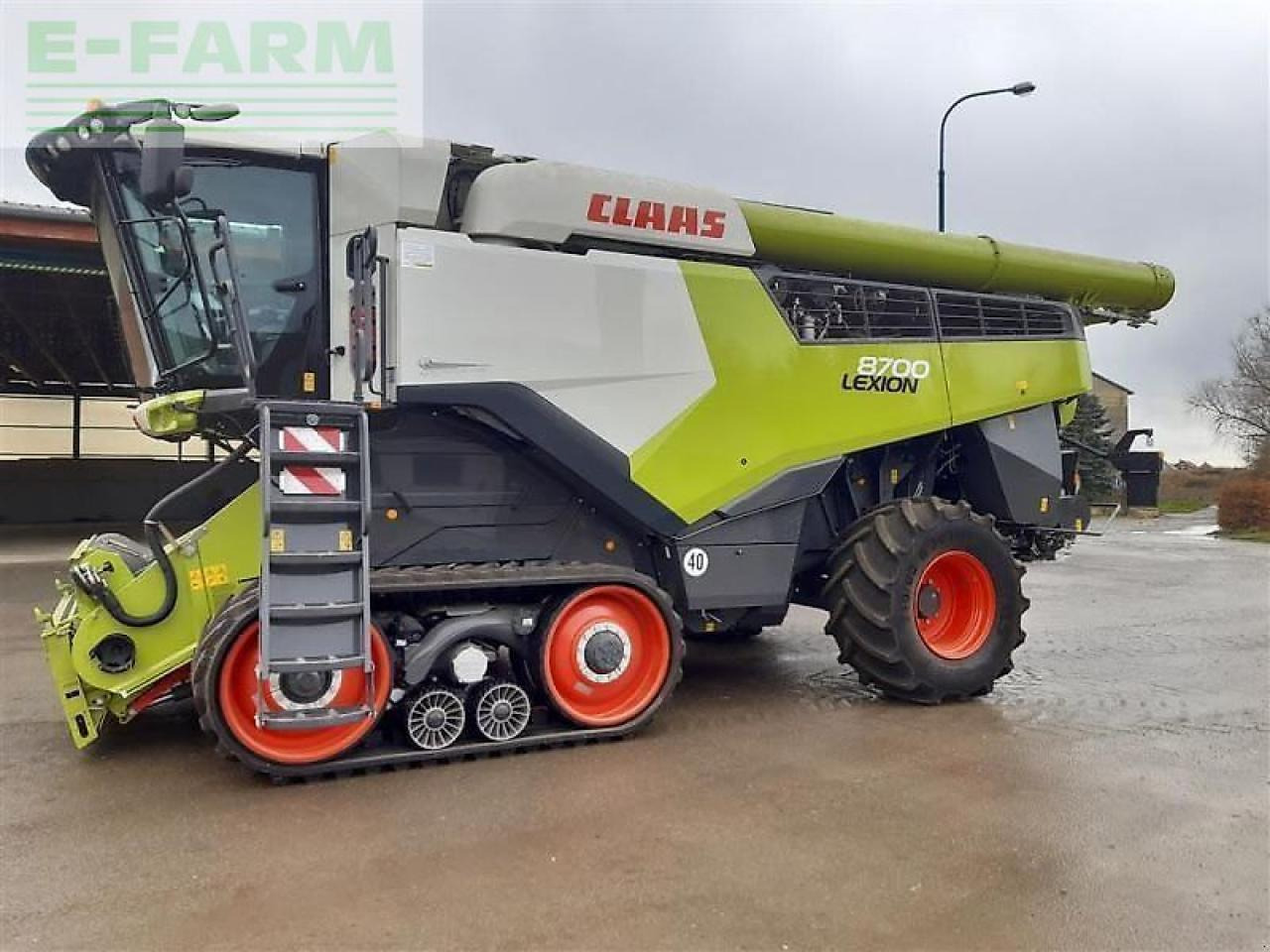 CLAAS gebr. mähdrescher lexion8700tt - Зерноуборочный комбайн: фото 1 CLAAS gebr. mähdrescher lexion8700tt - Зерноуборочный комбайн: фото 1