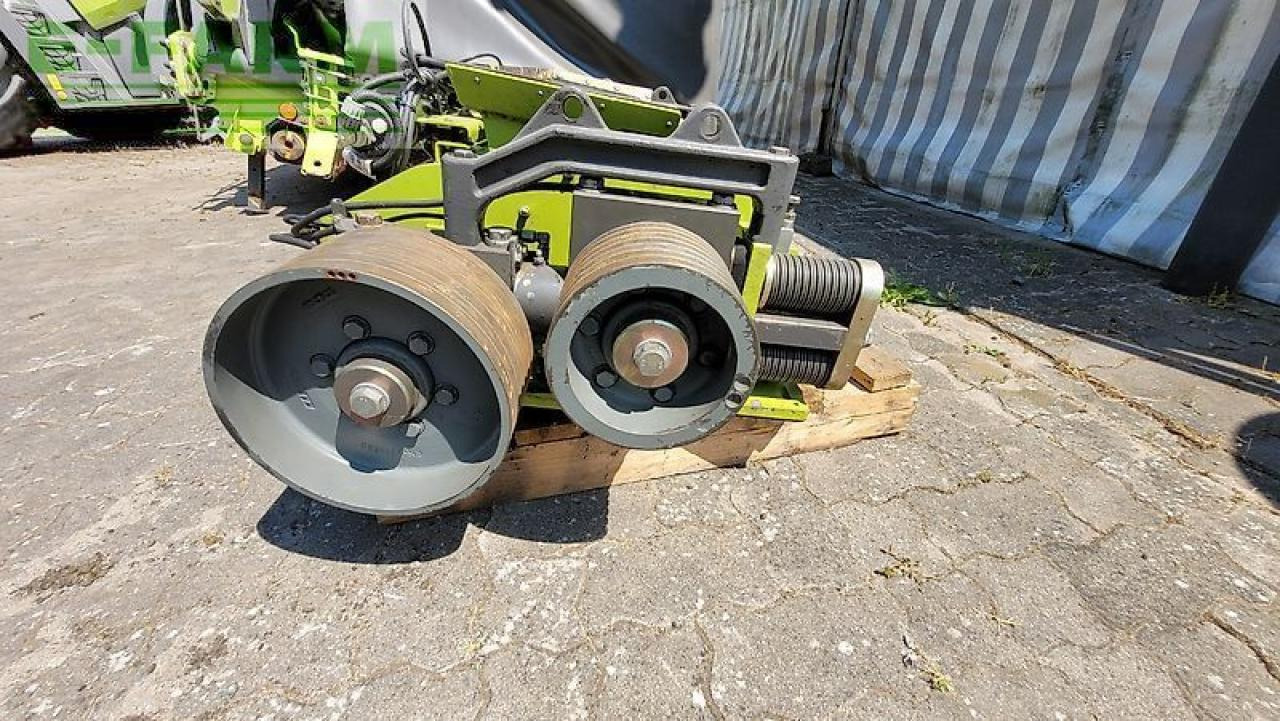 Кормоуборочный комбайн CLAAS jaguar 940: фото 15