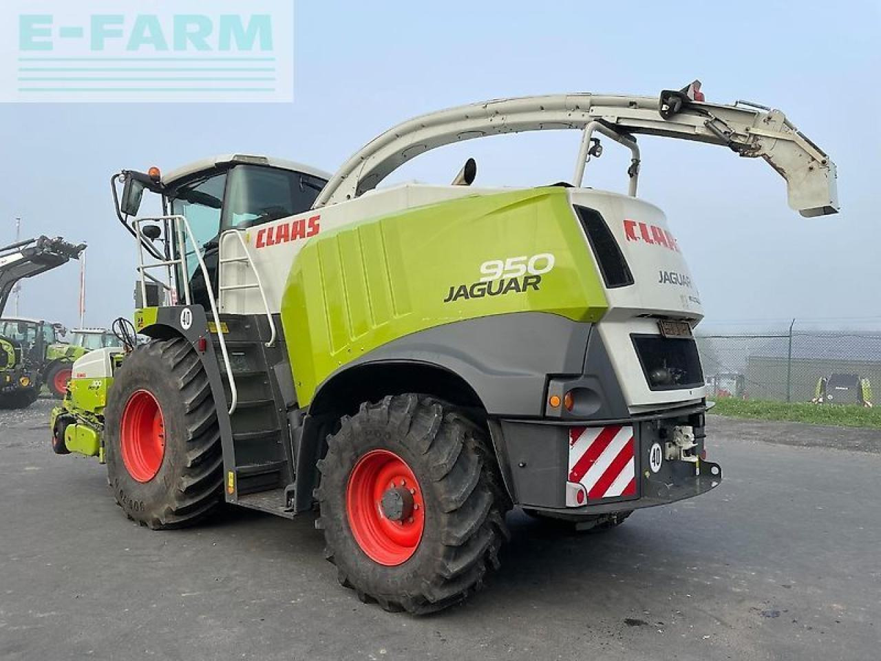 CLAAS jaguar 950 497 allrad mit pick-up - Кормоуборочный комбайн: фото 1 CLAAS jaguar 950 497 allrad mit pick-up - Кормоуборочный комбайн: фото 1