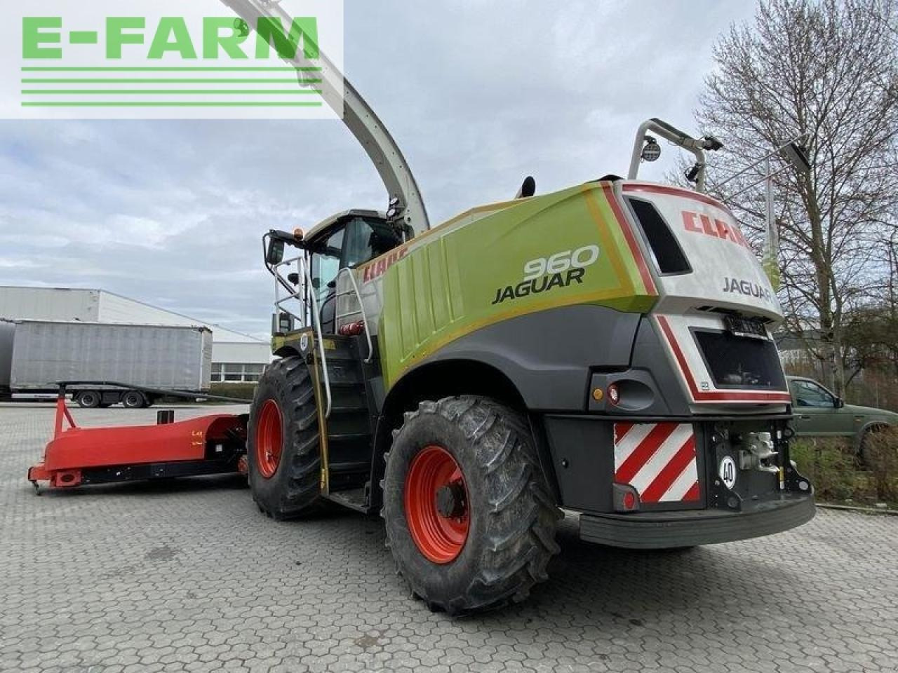 CLAAS jaguar 950 t4f+kemper 475 - Кормоуборочный комбайн: фото 4 CLAAS jaguar 950 t4f+kemper 475 - Кормоуборочный комбайн: фото 4