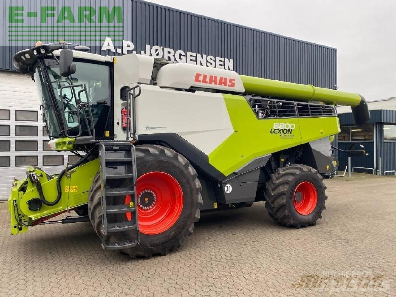 CLAAS lexion 8800 4wd - Зерноуборочный комбайн: фото 5 CLAAS lexion 8800 4wd - Зерноуборочный комбайн: фото 5
