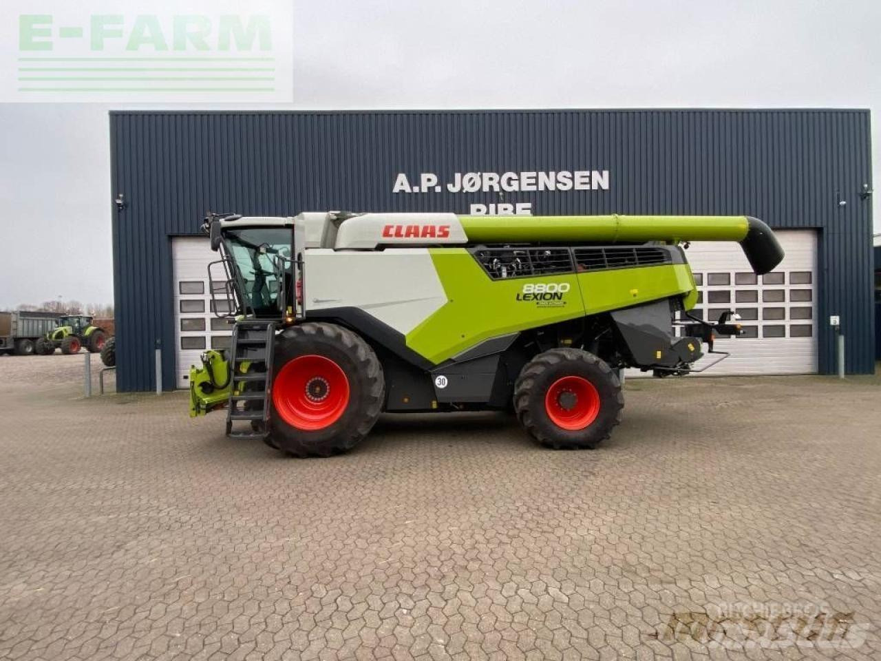 CLAAS lexion 8800 4wd - Зерноуборочный комбайн: фото 1 CLAAS lexion 8800 4wd - Зерноуборочный комбайн: фото 1