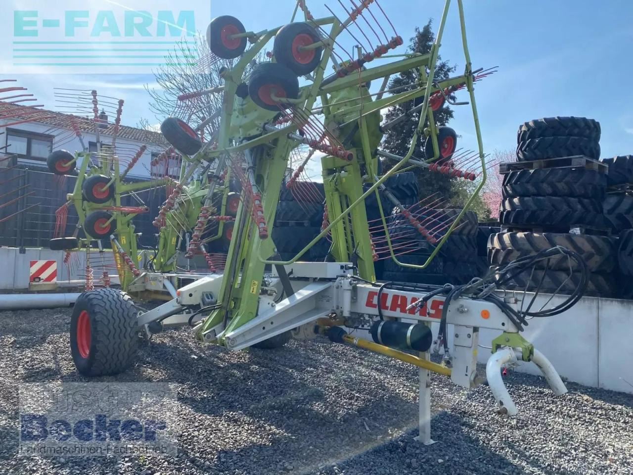 CLAAS liner 3000 - Сеноворошилка: фото 1 CLAAS liner 3000 - Сеноворошилка: фото 1