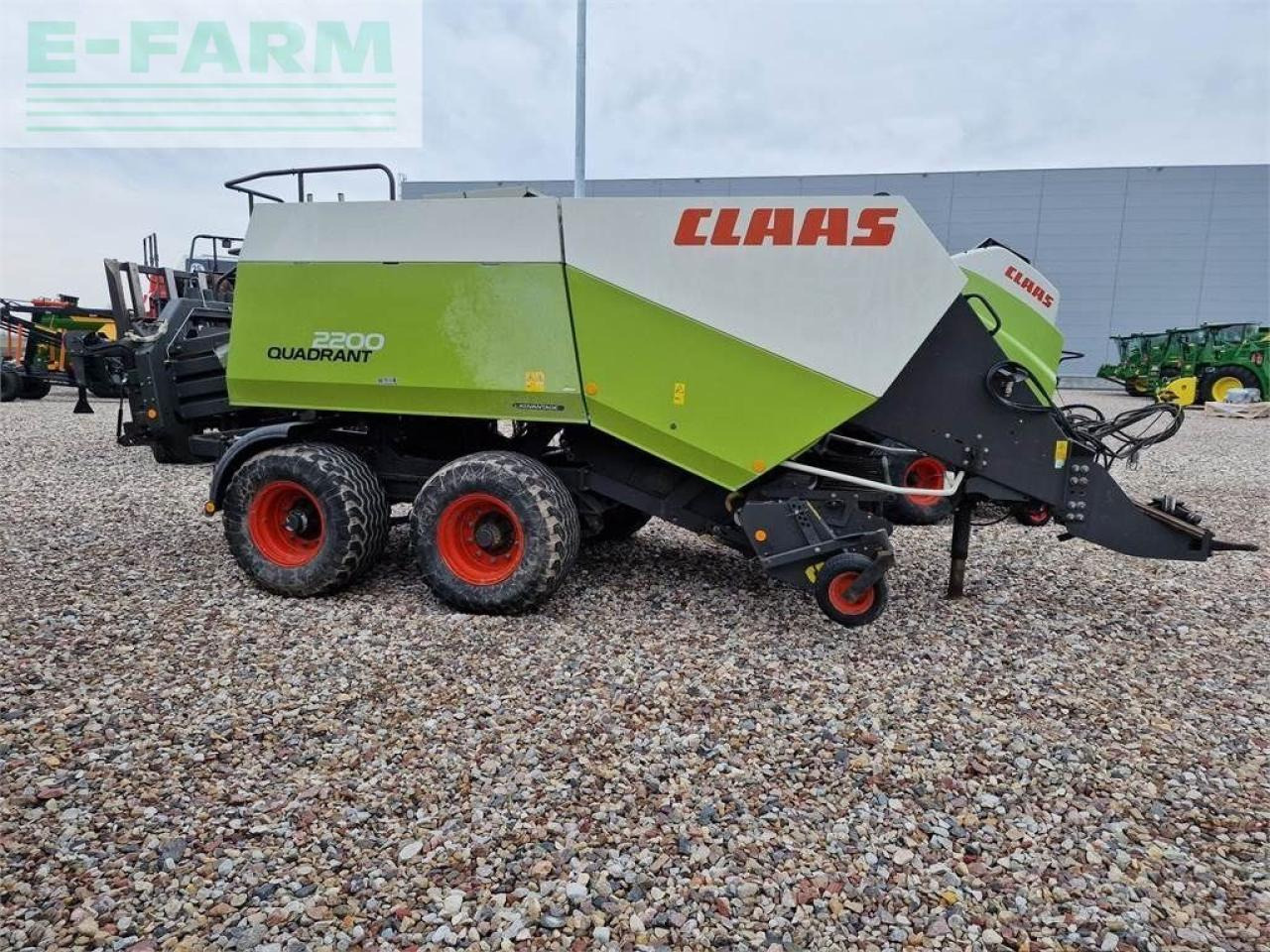 CLAAS quadrant 2200 756d - Пресс-подборщик тюковый: фото 1 CLAAS quadrant 2200 756d - Пресс-подборщик тюковый: фото 1