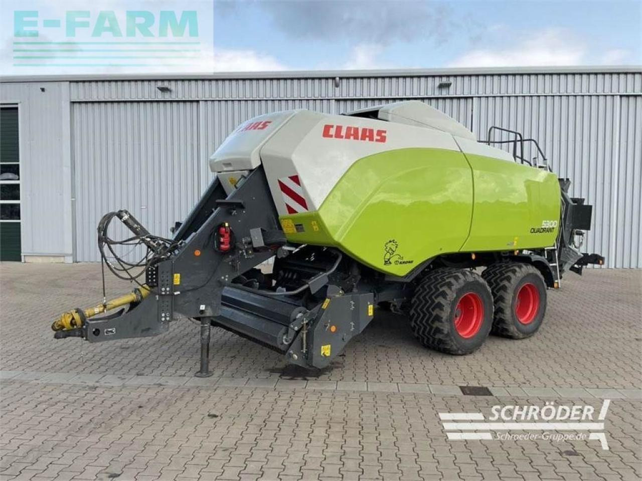 CLAAS quadrant 5300 rf - Пресс-подборщик тюковый: фото 1 CLAAS quadrant 5300 rf - Пресс-подборщик тюковый: фото 1