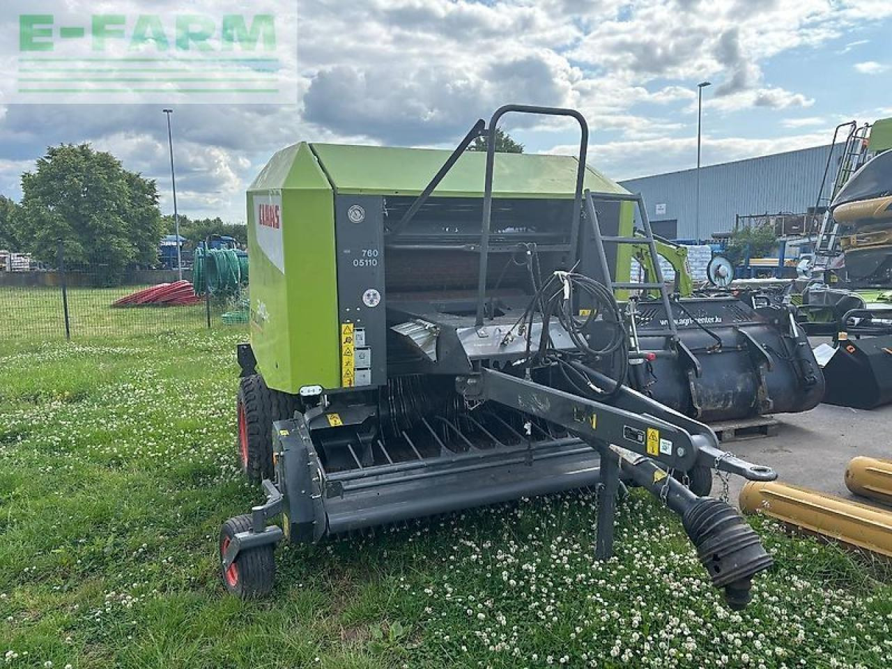 CLAAS rollant 340 rc - Пресс-подборщик тюковый: фото 2 CLAAS rollant 340 rc - Пресс-подборщик тюковый: фото 2