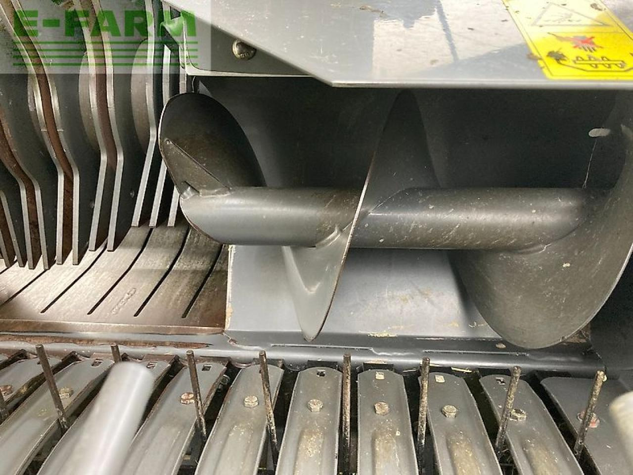 CLAAS rollant 374 rc pro - Пресс-подборщик тюковый: фото 5 CLAAS rollant 374 rc pro - Пресс-подборщик тюковый: фото 5