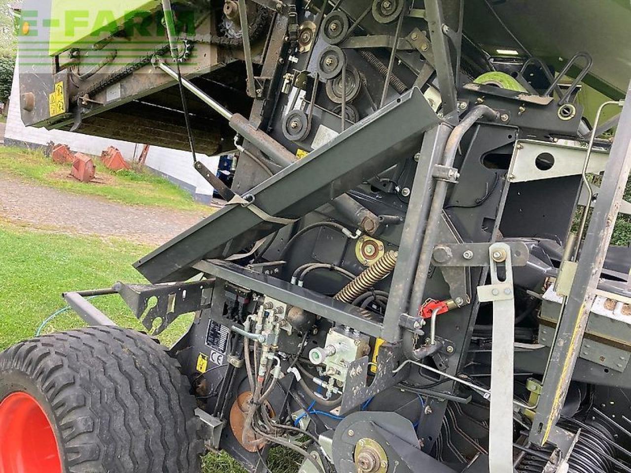 CLAAS rollant 374 rc pro - Пресс-подборщик тюковый: фото 3 CLAAS rollant 374 rc pro - Пресс-подборщик тюковый: фото 3