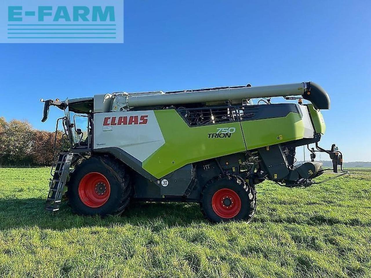 CLAAS trion 750 - Зерноуборочный комбайн: фото 1 CLAAS trion 750 - Зерноуборочный комбайн: фото 1