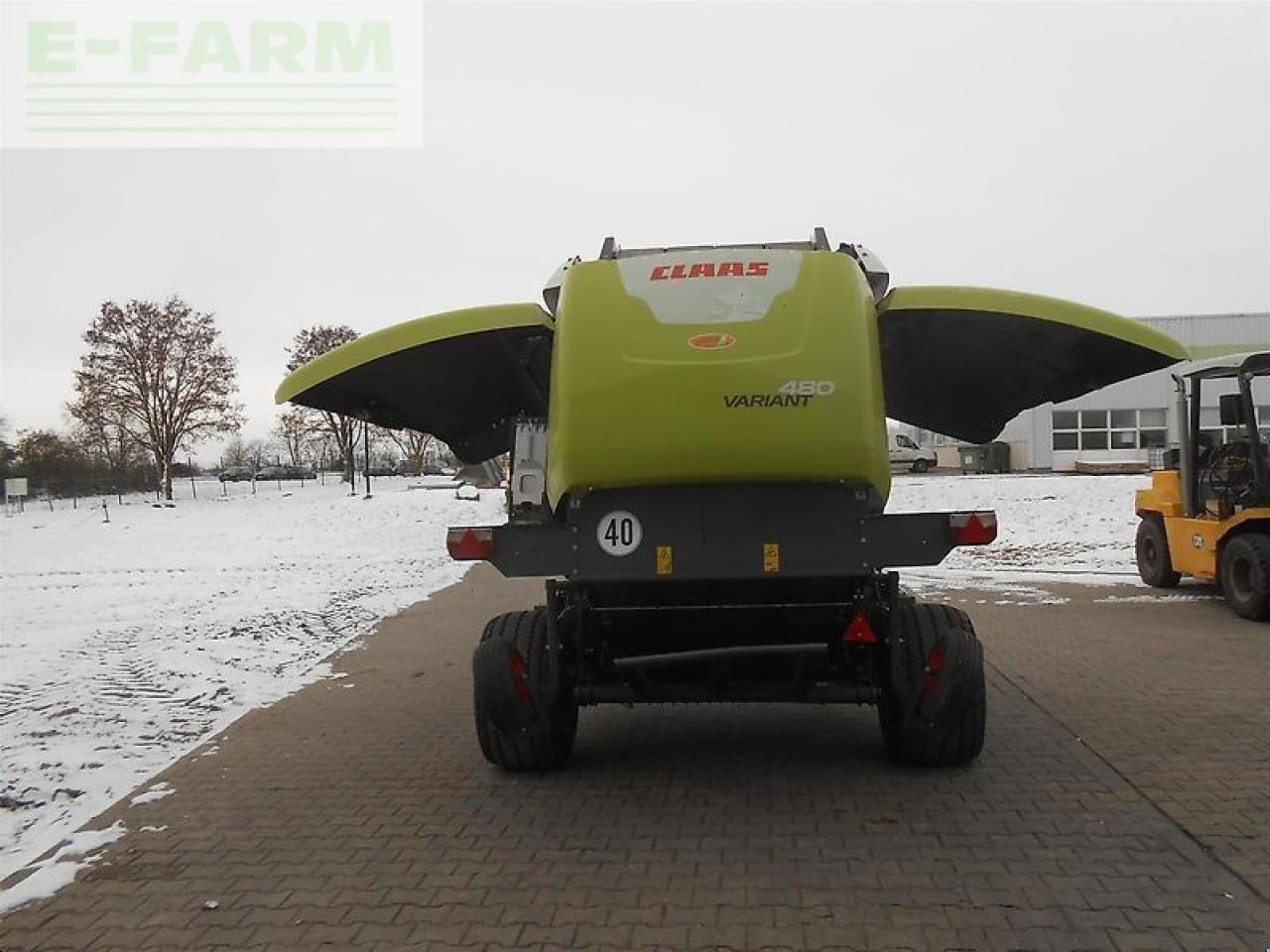 CLAAS variant 480 rc pro - Пресс-подборщик тюковый: фото 5 CLAAS variant 480 rc pro - Пресс-подборщик тюковый: фото 5