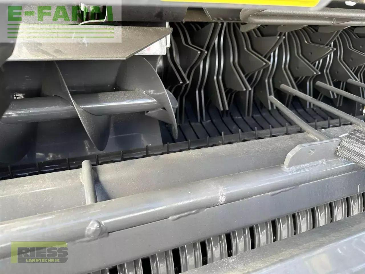 CLAAS variant 585 pro - Пресс-подборщик тюковый: фото 4 CLAAS variant 585 pro - Пресс-подборщик тюковый: фото 4