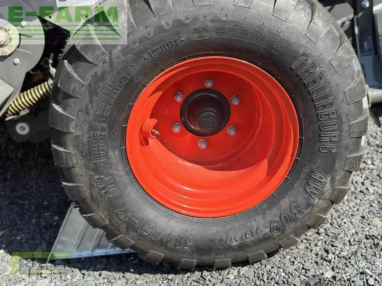 CLAAS variant 585 pro - Пресс-подборщик тюковый: фото 5 CLAAS variant 585 pro - Пресс-подборщик тюковый: фото 5