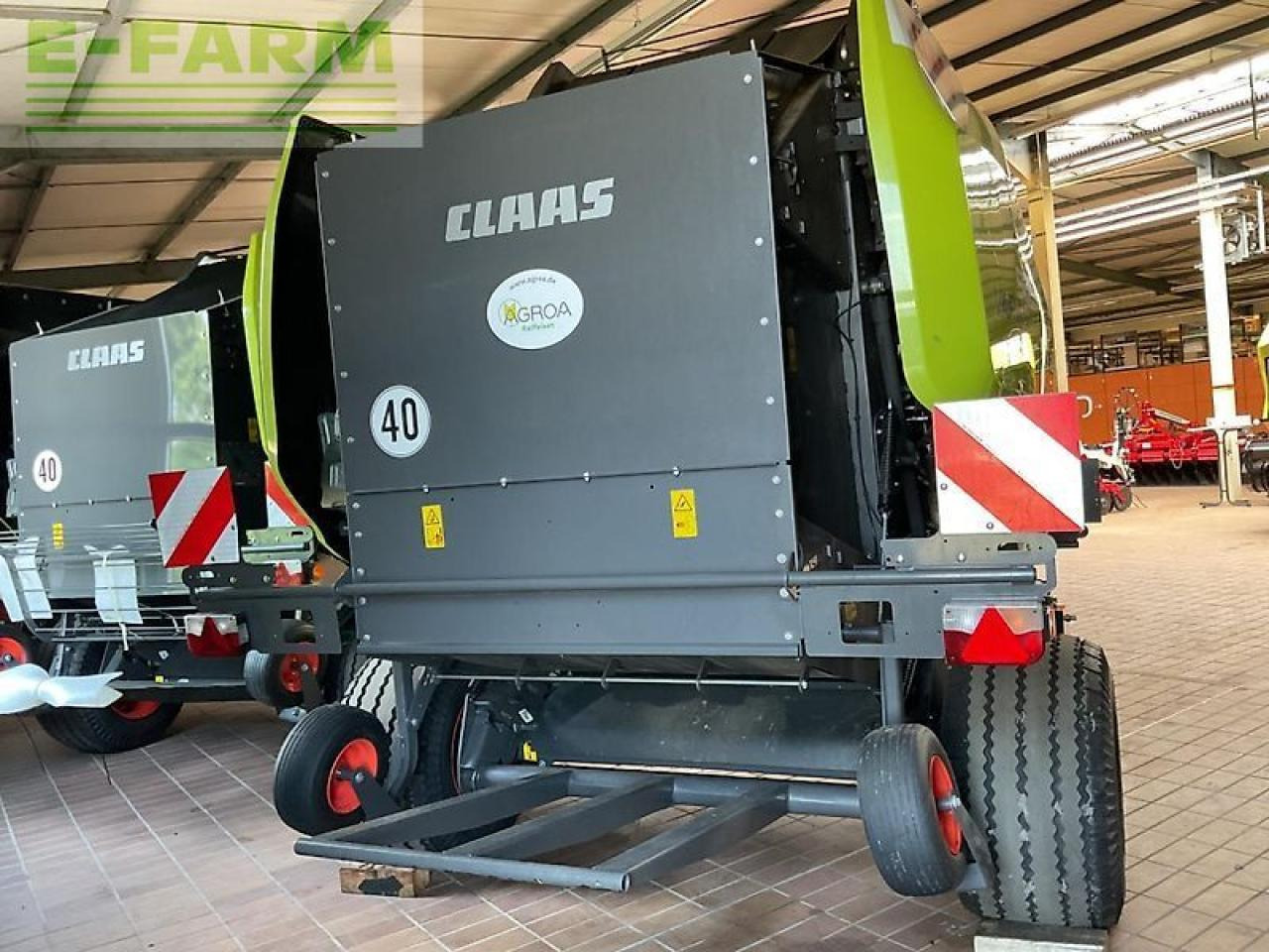 CLAAS variant 585 rc pro - Пресс-подборщик тюковый: фото 4 CLAAS variant 585 rc pro - Пресс-подборщик тюковый: фото 4