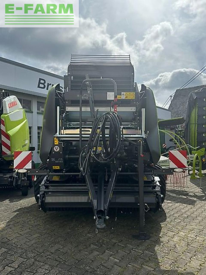 CLAAS variant 585 rc pro - Пресс-подборщик тюковый: фото 3 CLAAS variant 585 rc pro - Пресс-подборщик тюковый: фото 3