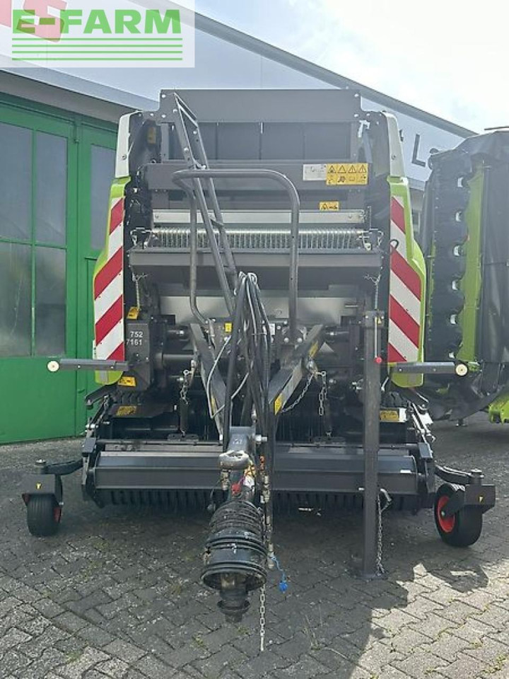 CLAAS variant 585 rc pro - Пресс-подборщик тюковый: фото 2 CLAAS variant 585 rc pro - Пресс-подборщик тюковый: фото 2