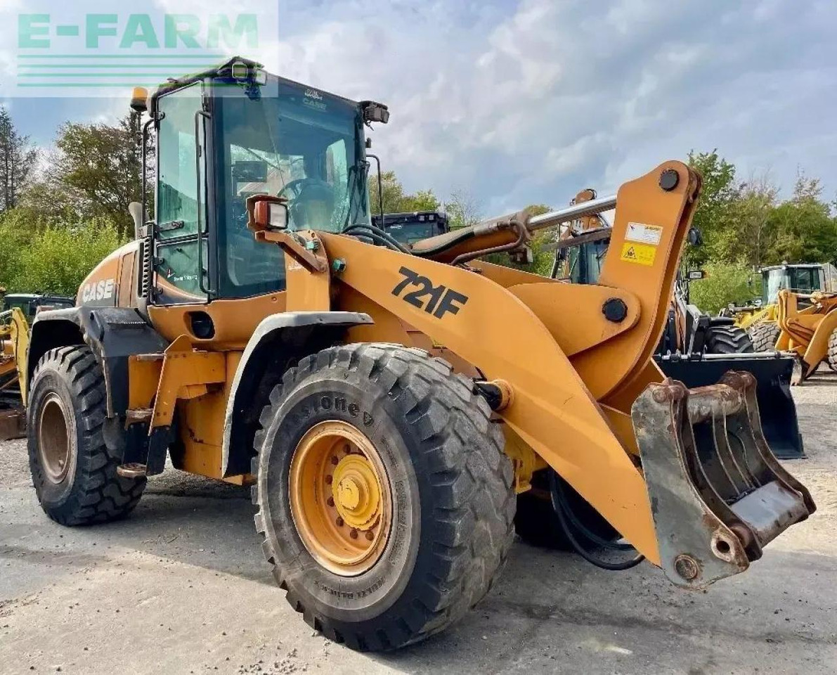 Case-IH 721f - Мини-экскаватор: фото 3 Case-IH 721f - Мини-экскаватор: фото 3