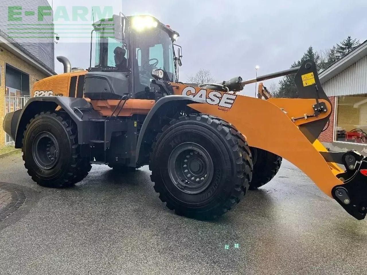 Case-IH 821 g xr - Мини-экскаватор: фото 5 Case-IH 821 g xr - Мини-экскаватор: фото 5