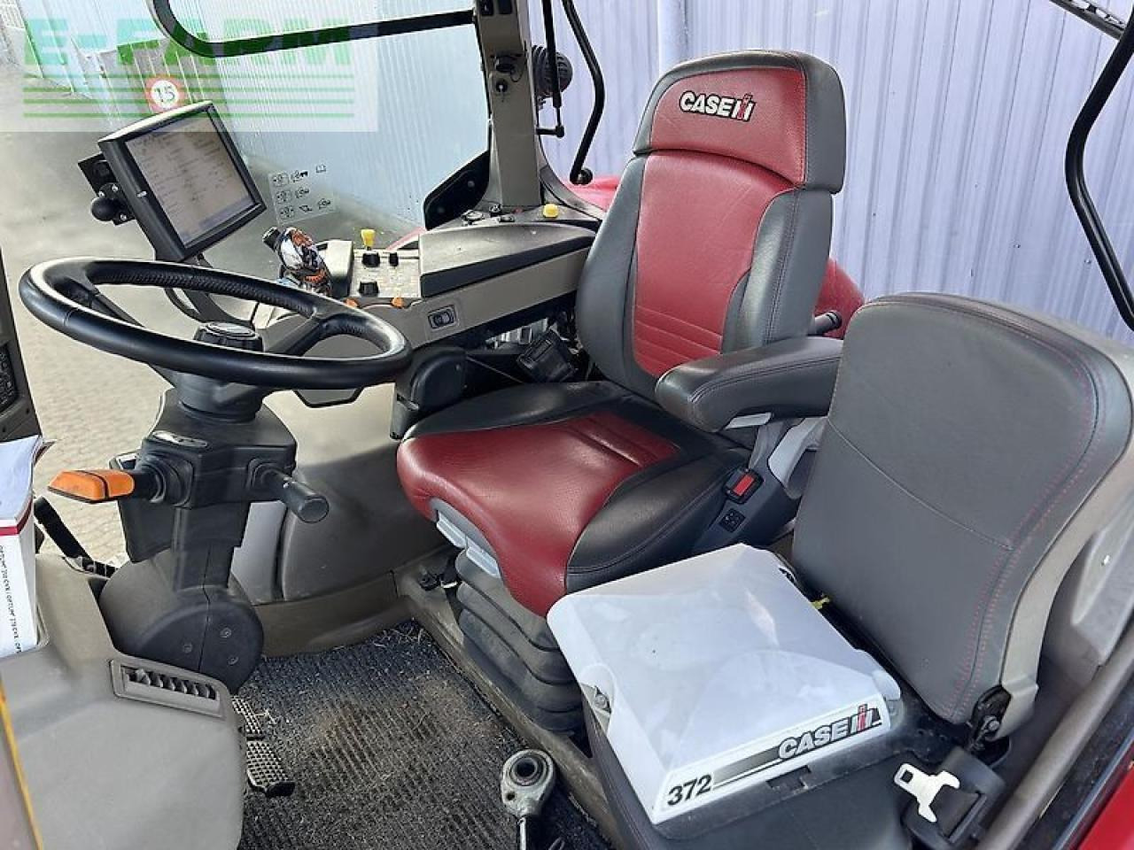 Case-IH optum 300 cvx CVX - Трактор: фото 3 Case-IH optum 300 cvx CVX - Трактор: фото 3