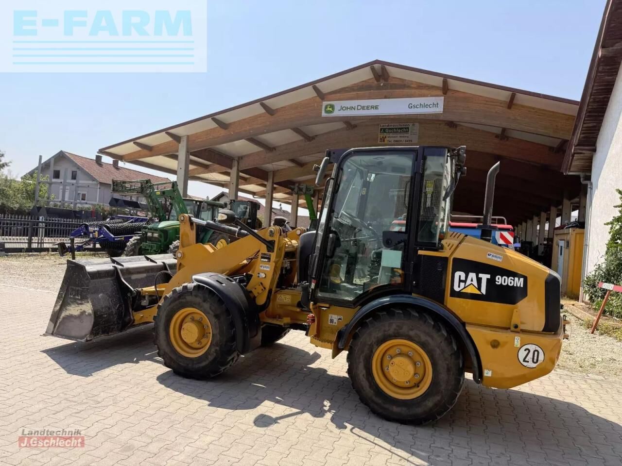 Caterpillar 906 m - Мини-экскаватор: фото 2 Caterpillar 906 m - Мини-экскаватор: фото 2
