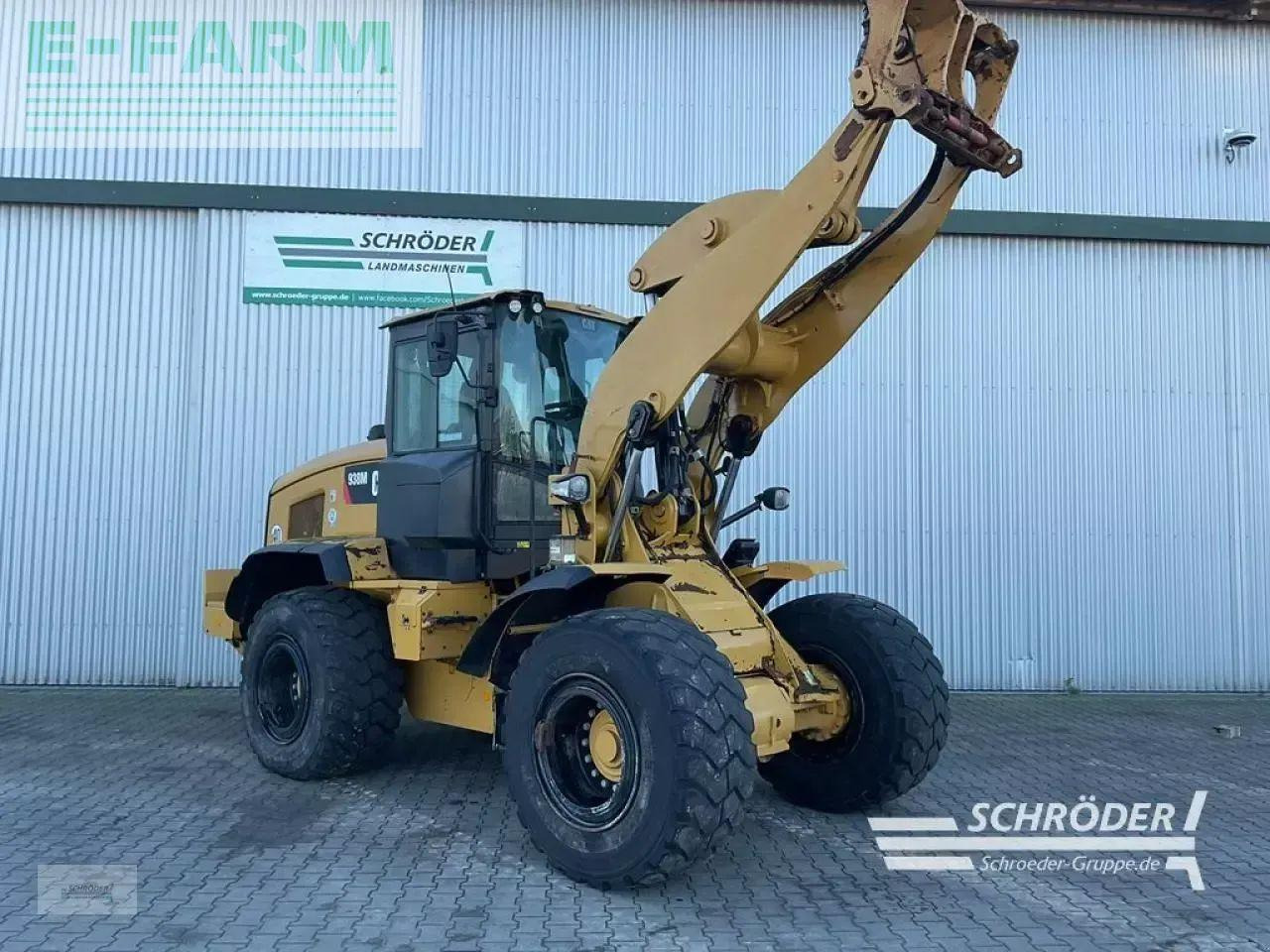 Caterpillar 938 m - Мини-экскаватор: фото 1 Caterpillar 938 m - Мини-экскаватор: фото 1