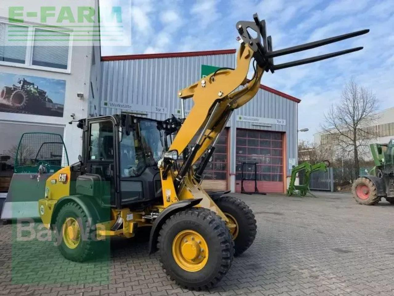 Caterpillar cat 906-14 - Мини-экскаватор: фото 2 Caterpillar cat 906-14 - Мини-экскаватор: фото 2