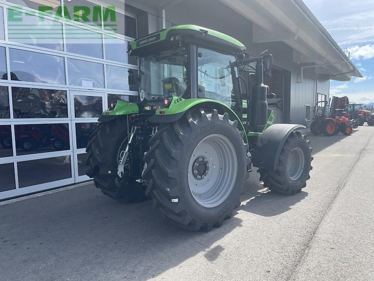 Deutz-Fahr 6125c powershift PowerShift - Трактор: фото 3 Deutz-Fahr 6125c powershift PowerShift - Трактор: фото 3
