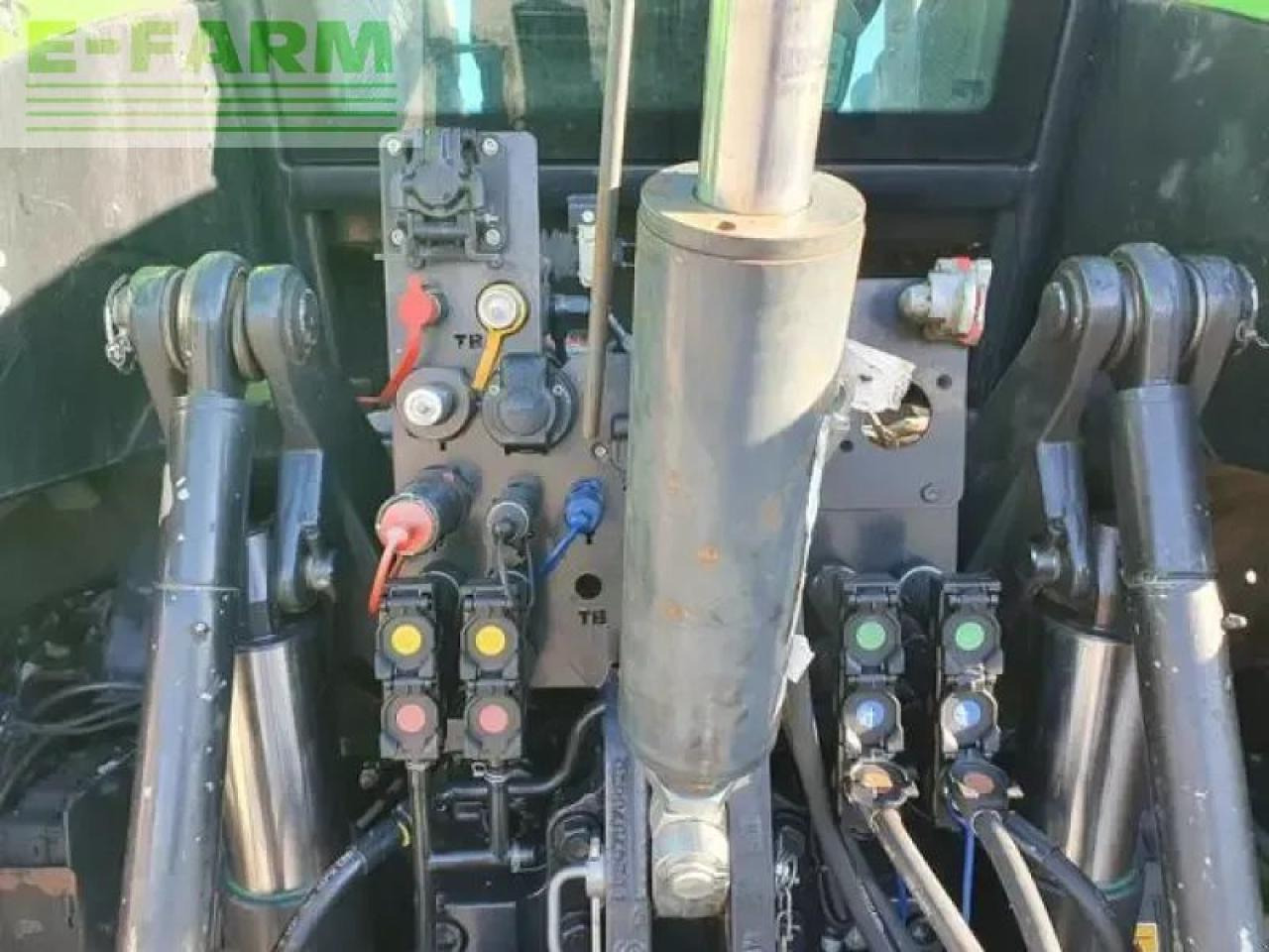 Deutz-Fahr agrotron 7250 - Трактор: фото 4 Deutz-Fahr agrotron 7250 - Трактор: фото 4