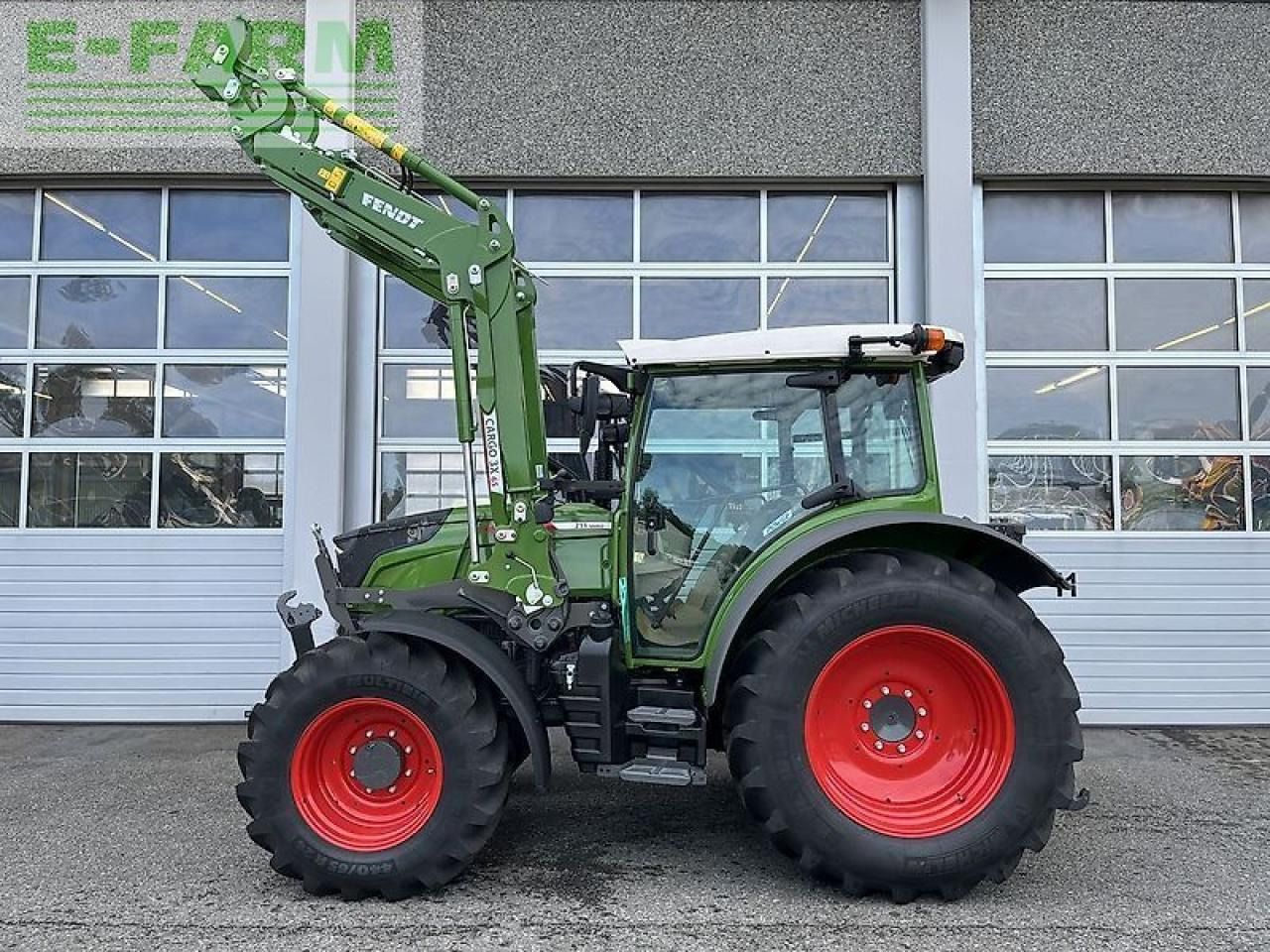 Fendt 211 s vario gen3 power setting 2 - Трактор: фото 1 Fendt 211 s vario gen3 power setting 2 - Трактор: фото 1
