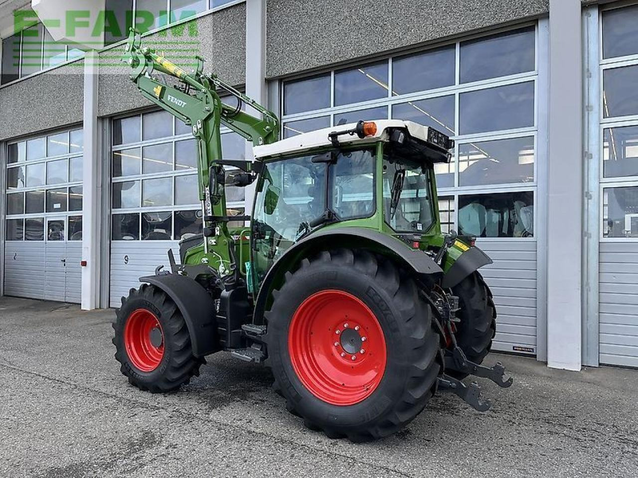 Fendt 211 s vario gen3 power setting 2 - Трактор: фото 2 Fendt 211 s vario gen3 power setting 2 - Трактор: фото 2