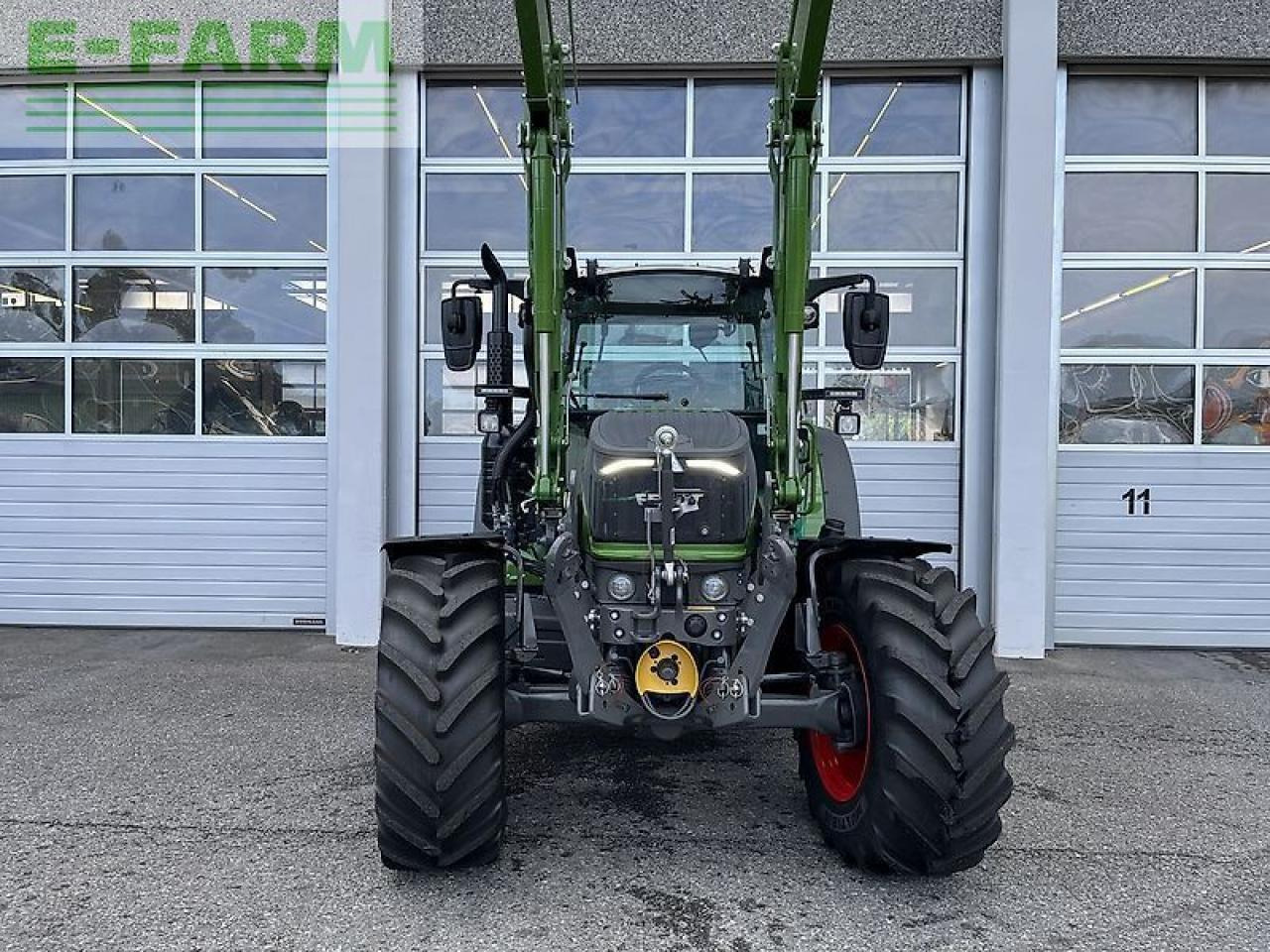 Fendt 211 s vario gen3 power setting 2 - Трактор: фото 4 Fendt 211 s vario gen3 power setting 2 - Трактор: фото 4