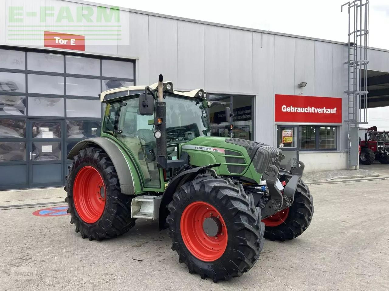 Fendt 211 vario (gen1) - Трактор: фото 3 Fendt 211 vario (gen1) - Трактор: фото 3