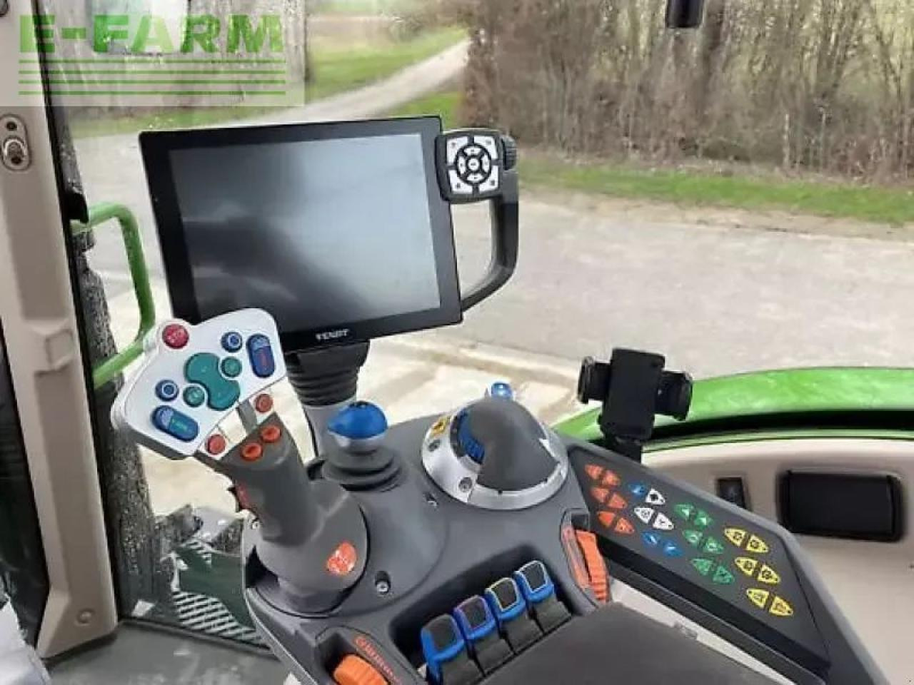 Fendt 722 vario s4 profi plus - Трактор: фото 3 Fendt 722 vario s4 profi plus - Трактор: фото 3
