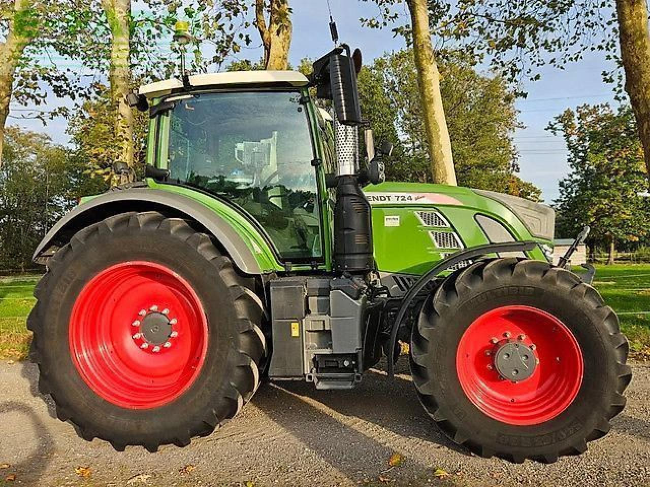 Fendt 724 s4 profi plus design line edition 718 720 722 very complete - Трактор: фото 5 Fendt 724 s4 profi plus design line edition 718 720 722 very complete - Трактор: фото 5
