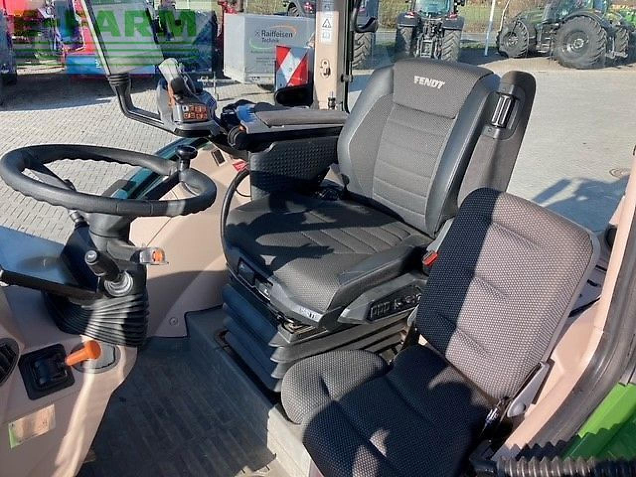 Fendt 724 vario gen7 profi+ ProfiPlus - Трактор: фото 4 Fendt 724 vario gen7 profi+ ProfiPlus - Трактор: фото 4