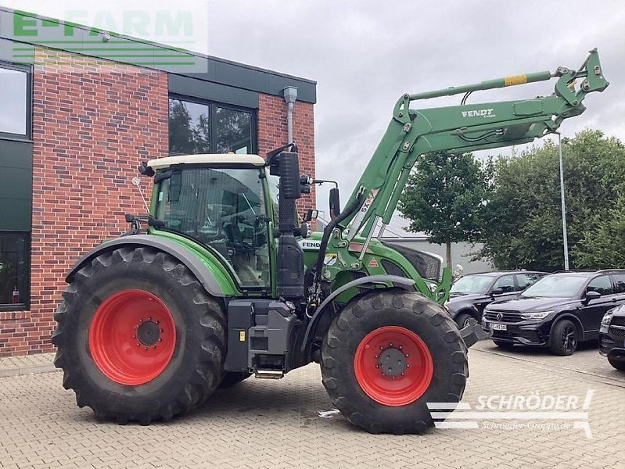 Fendt 724 vario s4 profi plus ProfiPlus - Трактор: фото 5 Fendt 724 vario s4 profi plus ProfiPlus - Трактор: фото 5