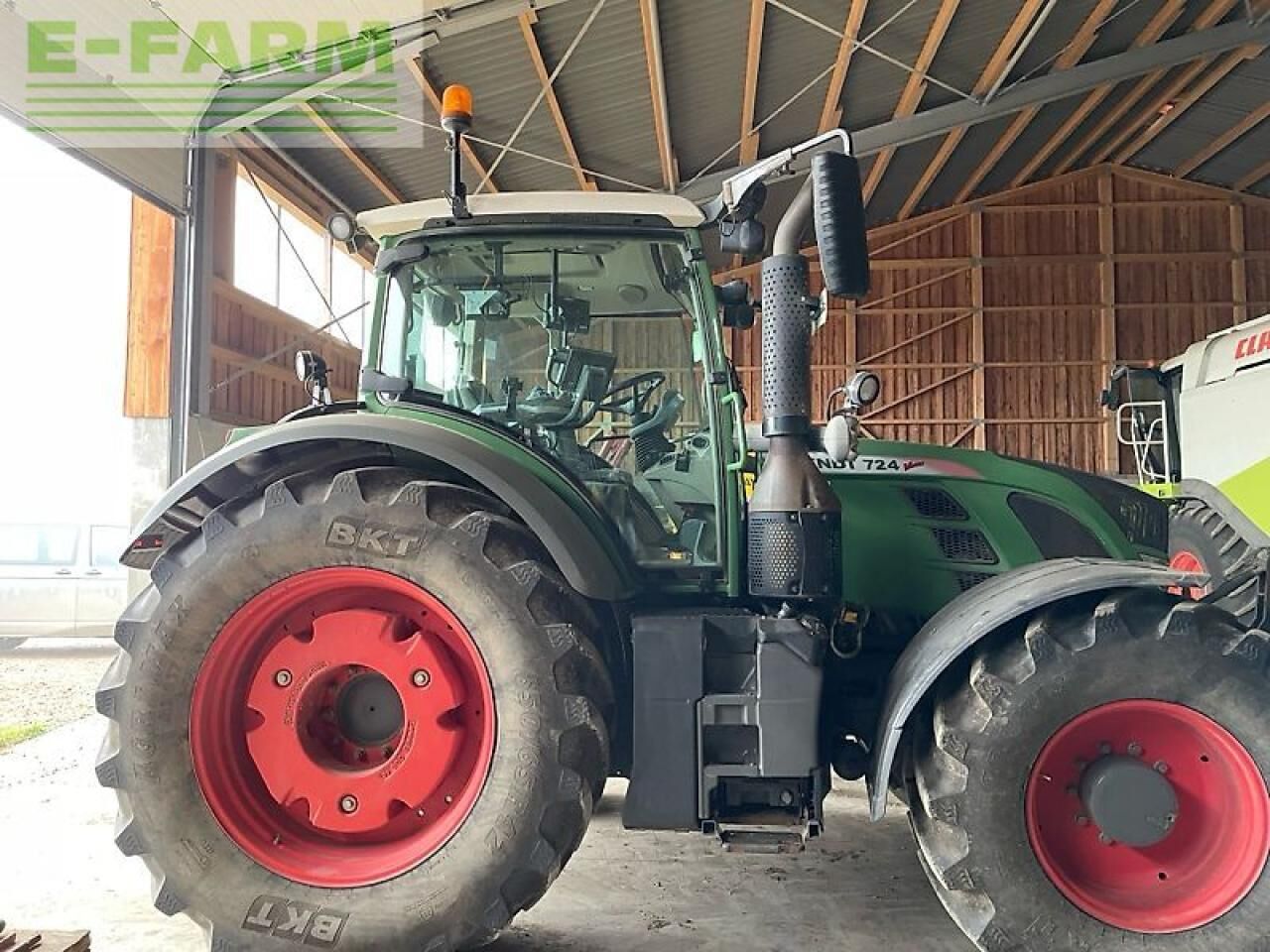 Fendt 724 - Трактор: фото 1 Fendt 724 - Трактор: фото 1