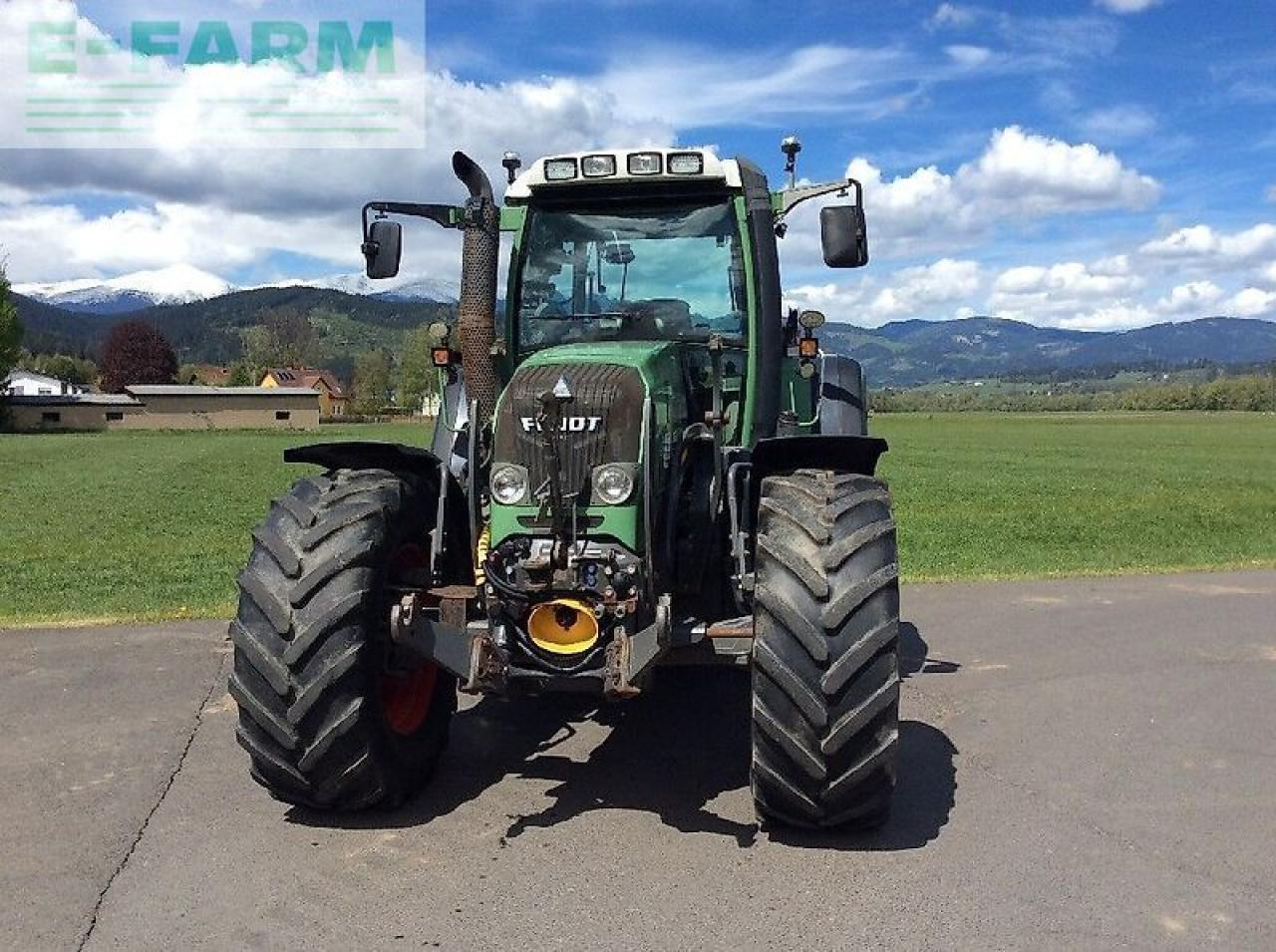 Fendt 820 - Трактор: фото 2 Fendt 820 - Трактор: фото 2