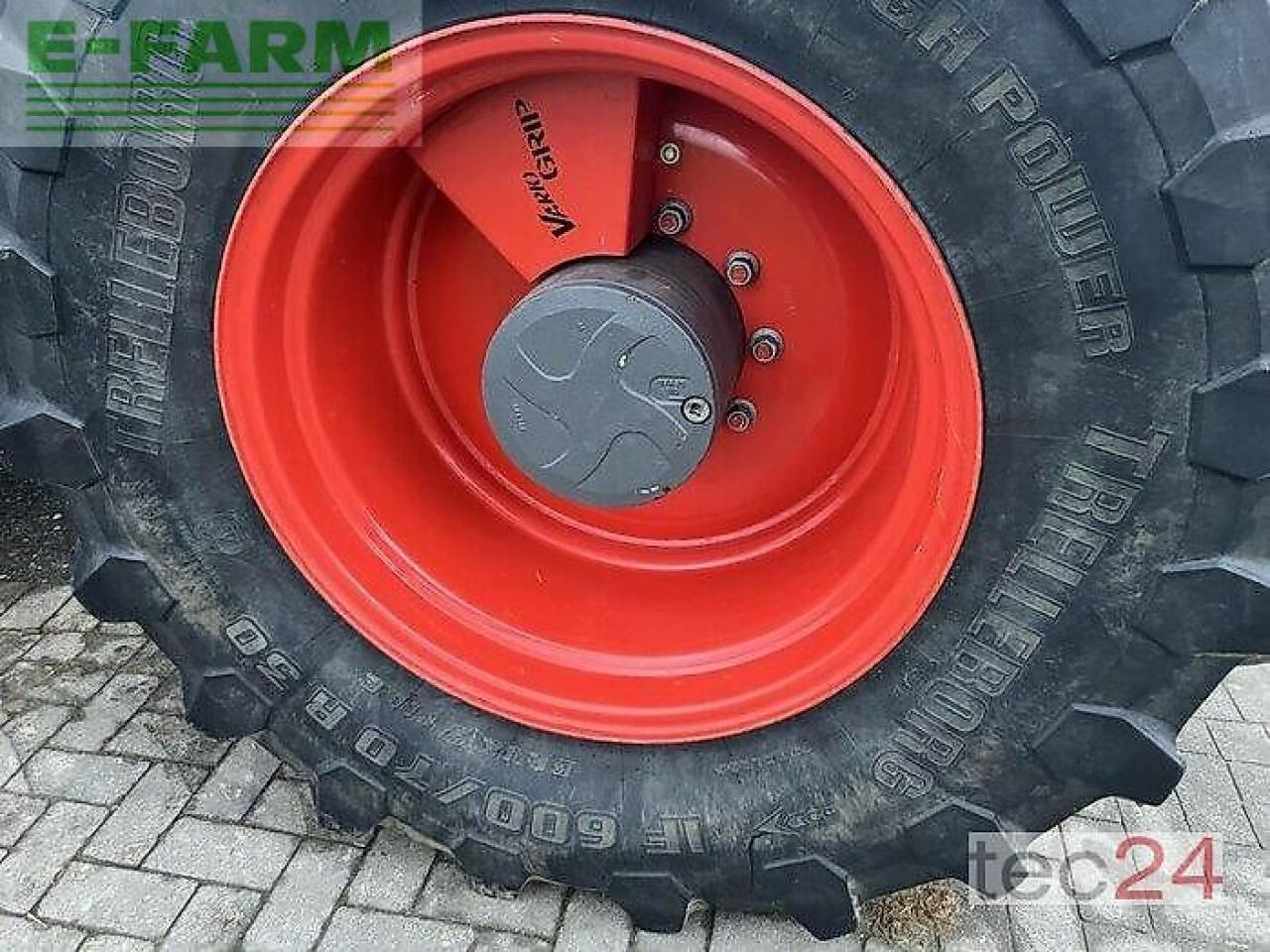 Fendt 824 s4 profiplus - Трактор: фото 3 Fendt 824 s4 profiplus - Трактор: фото 3