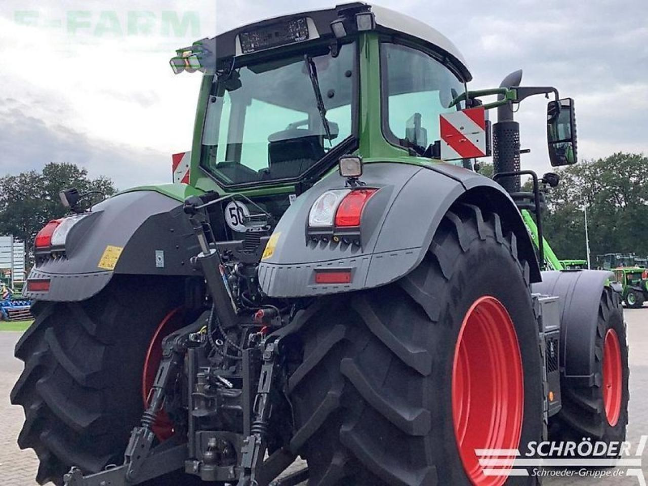 Fendt 826 vario s4 profi plus ProfiPlus - Трактор: фото 5 Fendt 826 vario s4 profi plus ProfiPlus - Трактор: фото 5