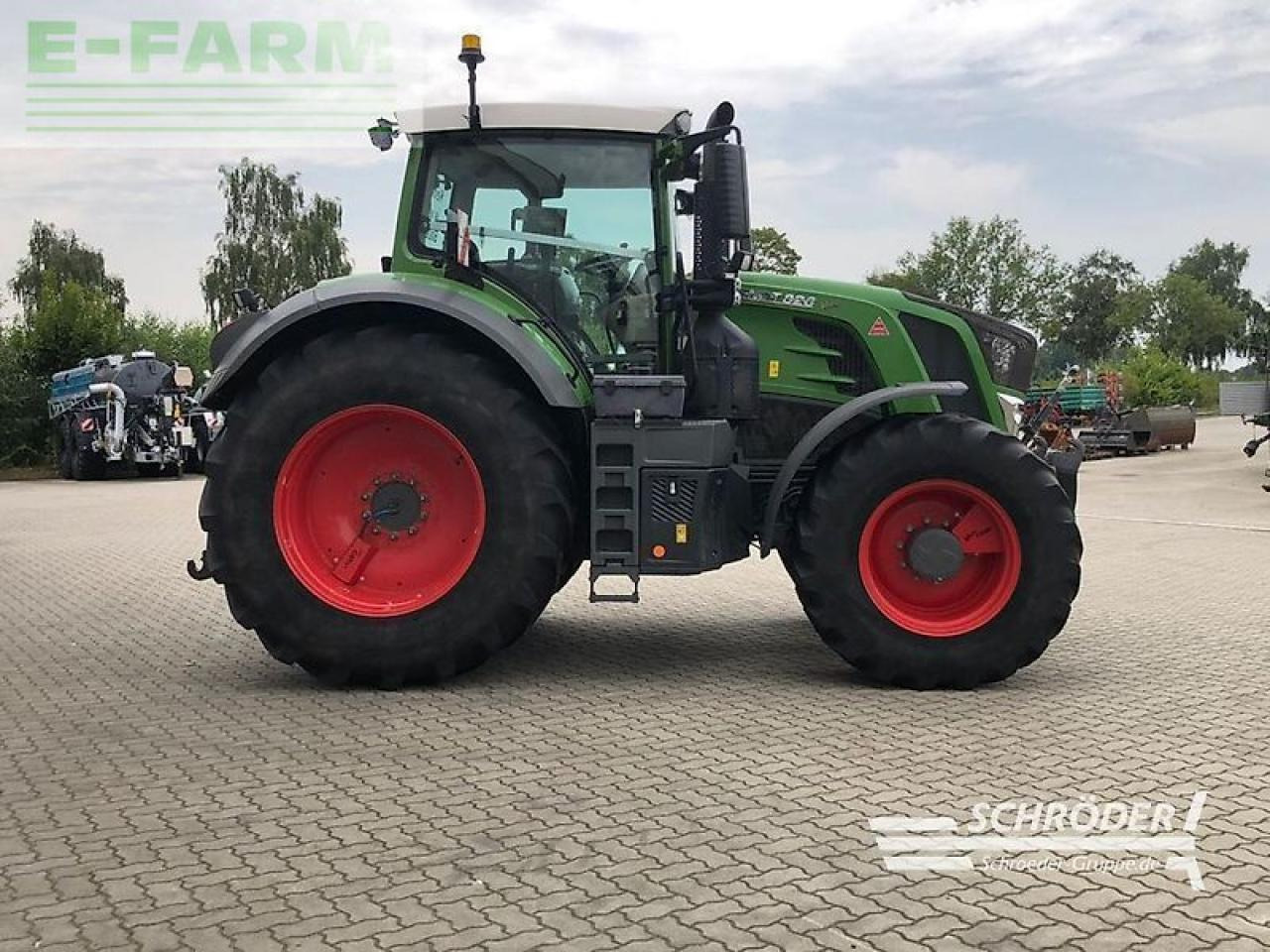 Fendt 828 vario s4 profi plus - Трактор: фото 4 Fendt 828 vario s4 profi plus - Трактор: фото 4