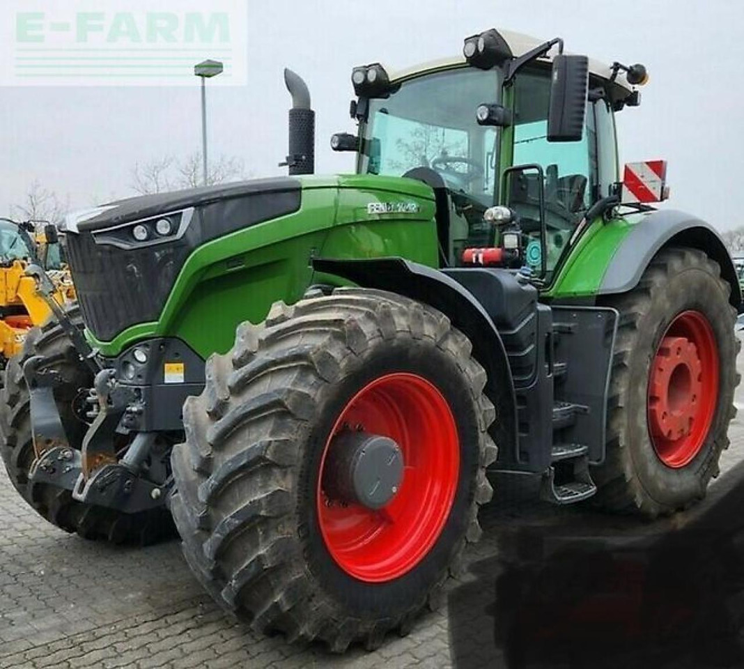 Fendt vario 1042 s4 profi plus - Трактор: фото 1 Fendt vario 1042 s4 profi plus - Трактор: фото 1