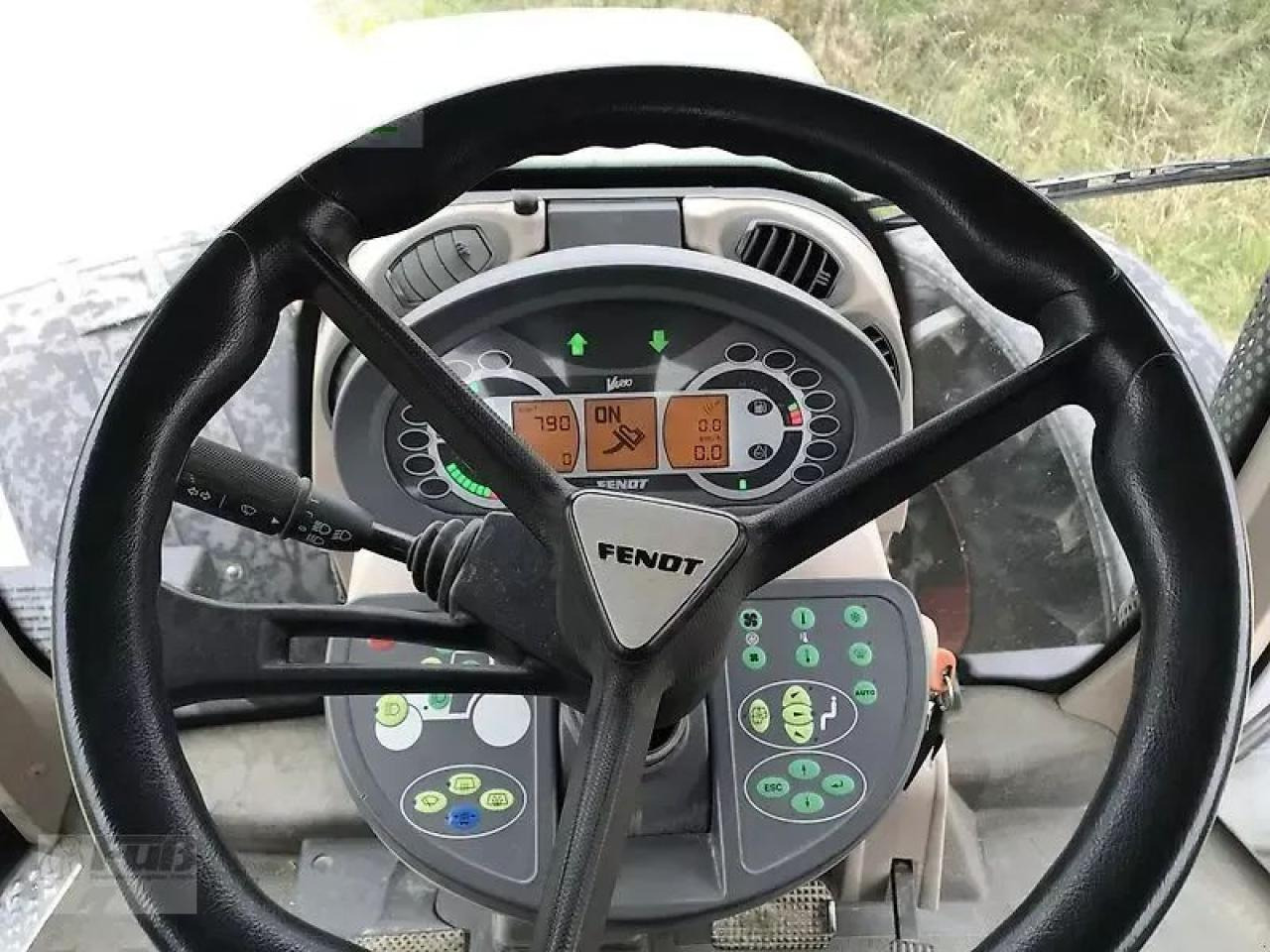 Fendt vario 828 scr profi plus ProfiPlus - Трактор: фото 5 Fendt vario 828 scr profi plus ProfiPlus - Трактор: фото 5