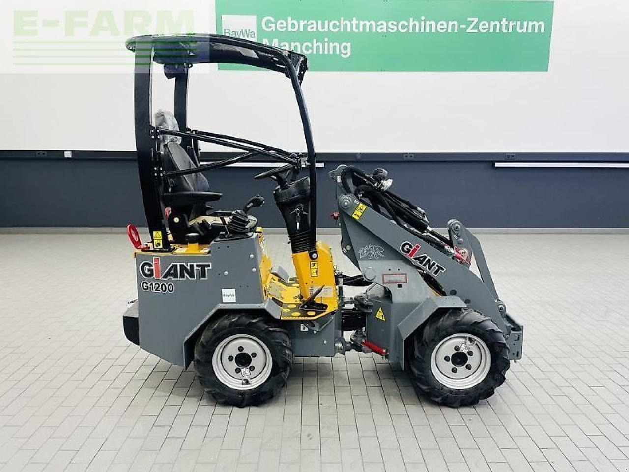 Giant g1200 - Мини-экскаватор: фото 4 Giant g1200 - Мини-экскаватор: фото 4