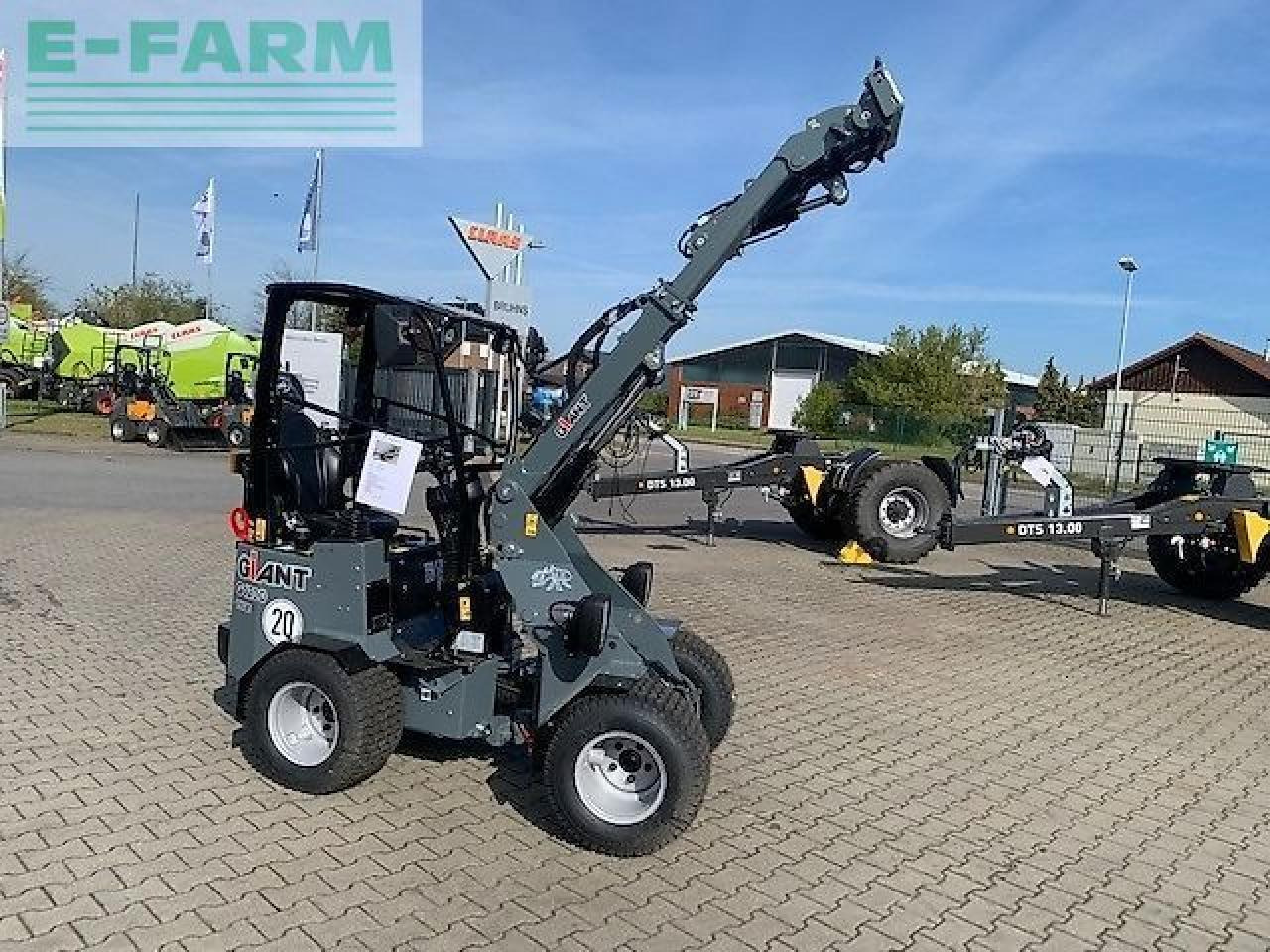 Giant g1200 tele - Мини-экскаватор: фото 3 Giant g1200 tele - Мини-экскаватор: фото 3