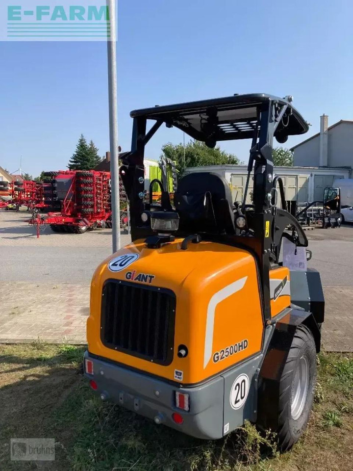 Giant g2500 hd - Мини-экскаватор: фото 5 Giant g2500 hd - Мини-экскаватор: фото 5