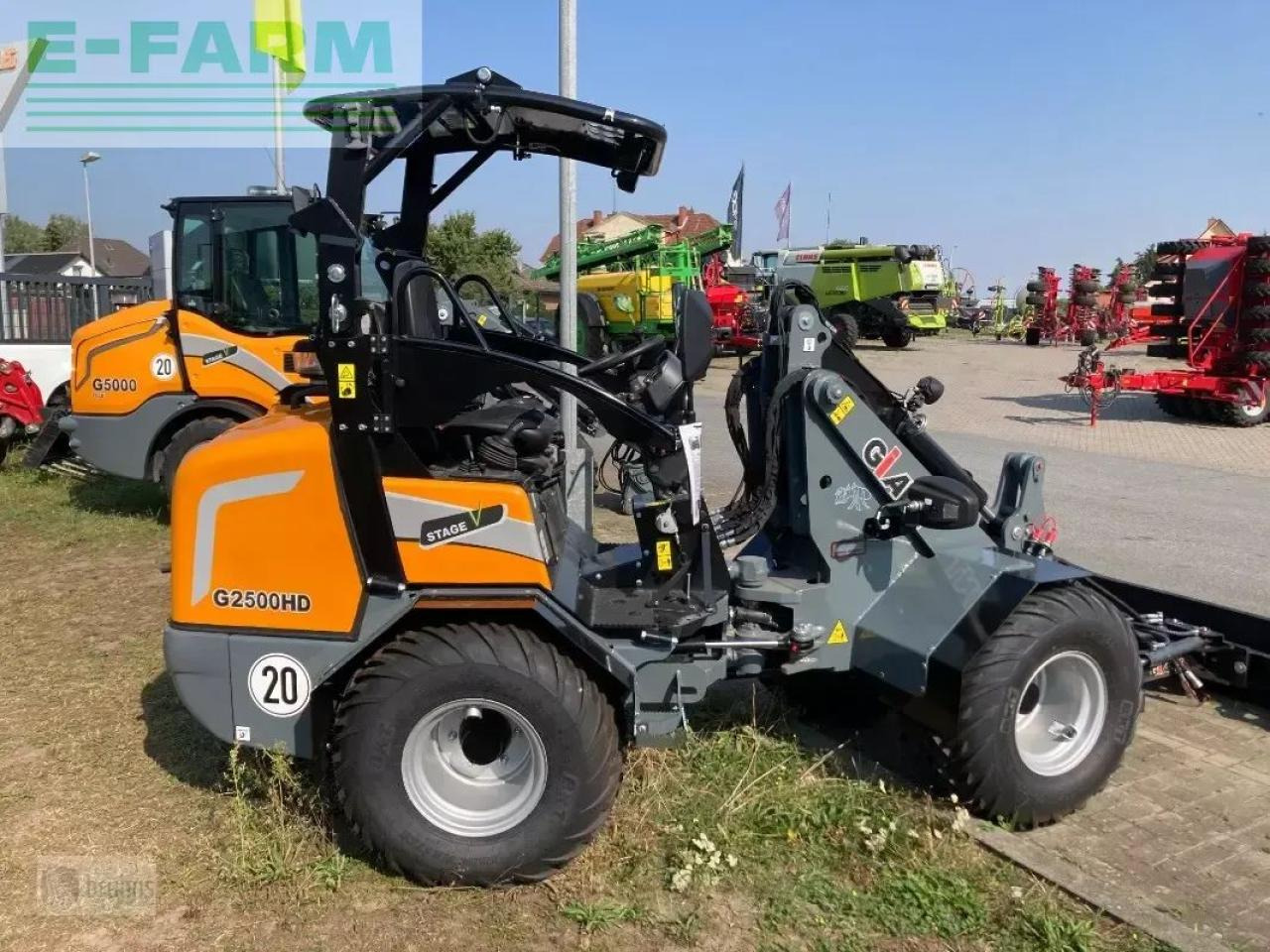 Giant g2500 hd - Мини-экскаватор: фото 3 Giant g2500 hd - Мини-экскаватор: фото 3