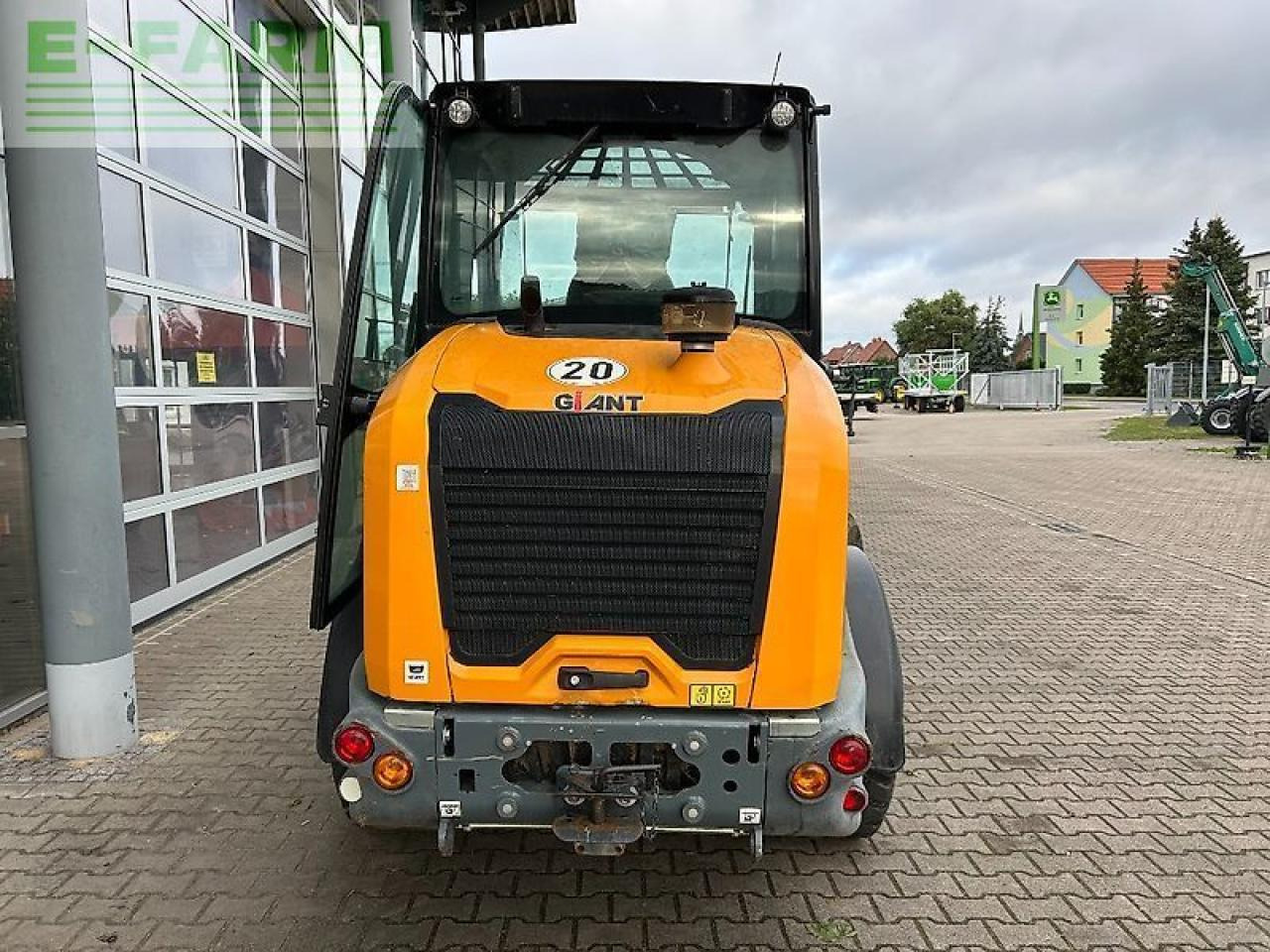 Giant g4500 tele - Мини-экскаватор: фото 3 Giant g4500 tele - Мини-экскаватор: фото 3