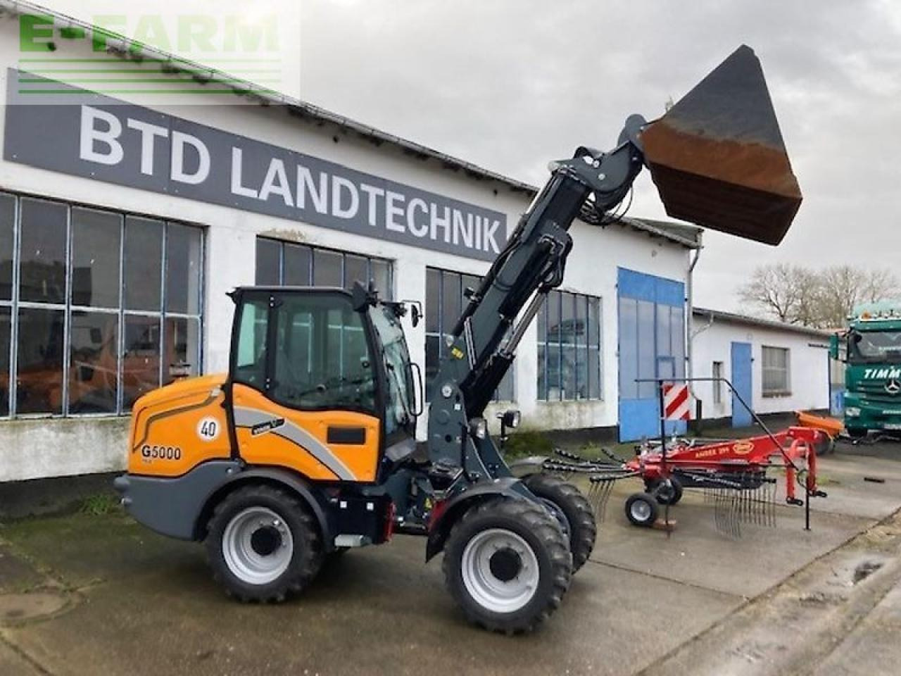 Giant g5000 tele - Мини-экскаватор: фото 3 Giant g5000 tele - Мини-экскаватор: фото 3