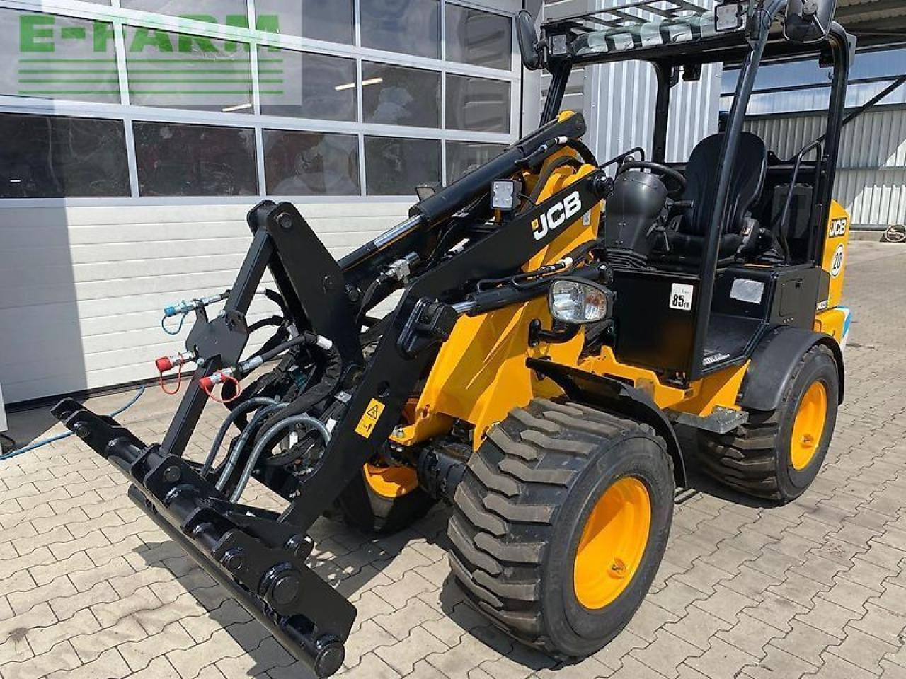 JCB 403 elektro agri - Мини-экскаватор: фото 3 JCB 403 elektro agri - Мини-экскаватор: фото 3